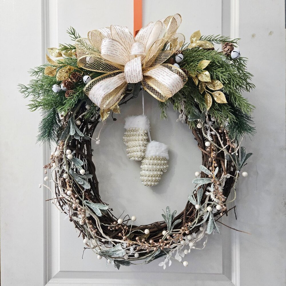 Golden Winter Wreath